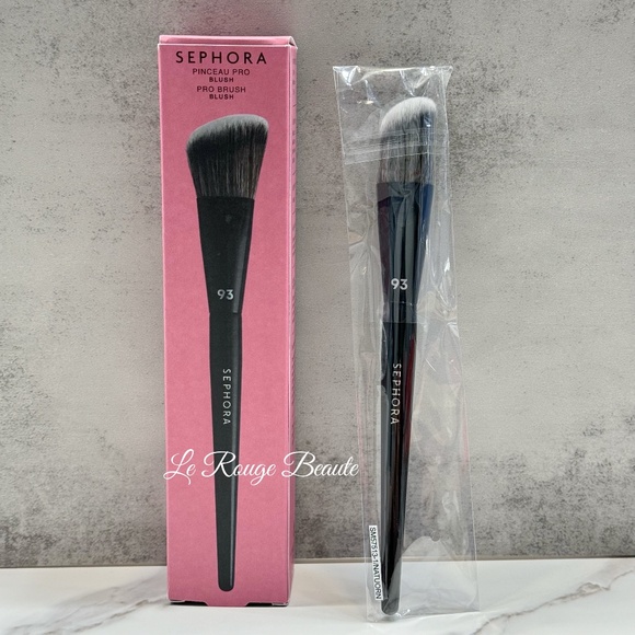 Sephora PRO Makeup Brush - #93 Blush Brush Contour Highlighter Angled Brush - Picture 1 of 1